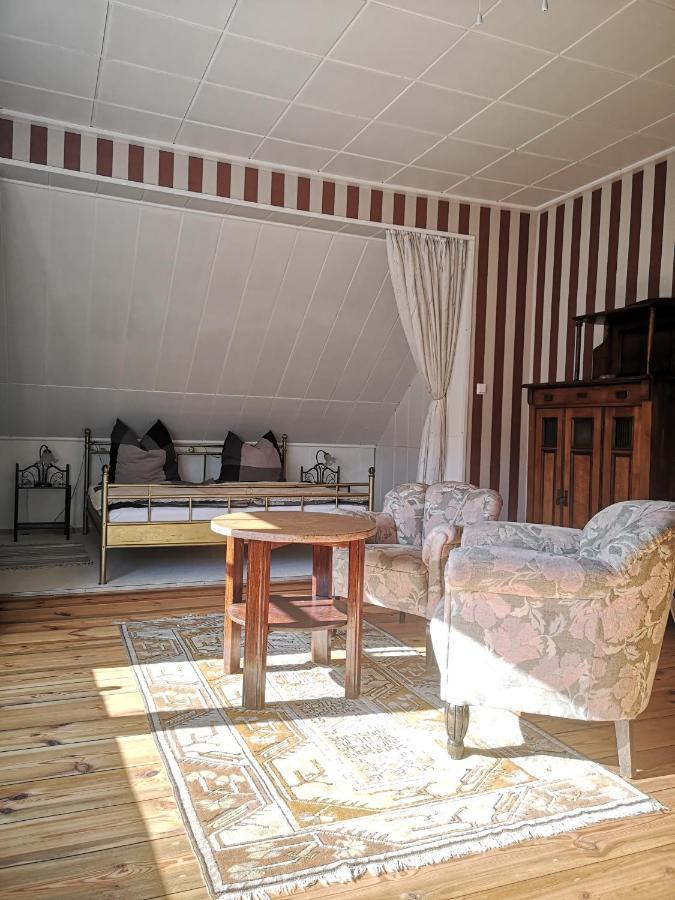 Am Lindenplatz Bed & Breakfast Crinitz Ngoại thất bức ảnh